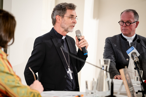 Buchpräsentation Für euch Bischof, mit euch Christ / Erzdiözese Wien/ Schönlaub, Stephan Schönlaub Buchpräsentation Für euch Bischof, mit euch Christ